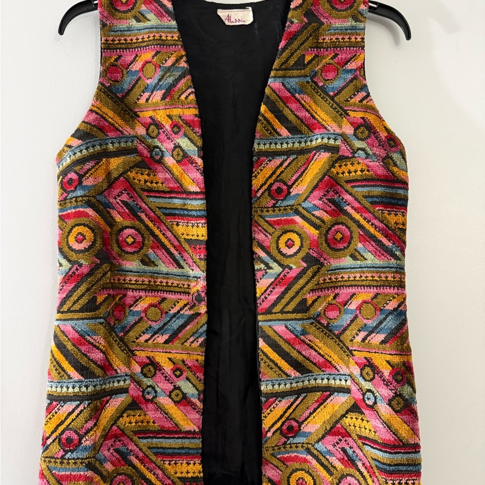 Embroidered Tapestry Geometric Open-Front Vest by Aladdin - Pink & Gold